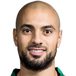  欧联杯激战半场，皇家贝蒂斯领先帕纳辛奈科斯；阿姆拉巴特世界波惊艳全场。 体育新闻