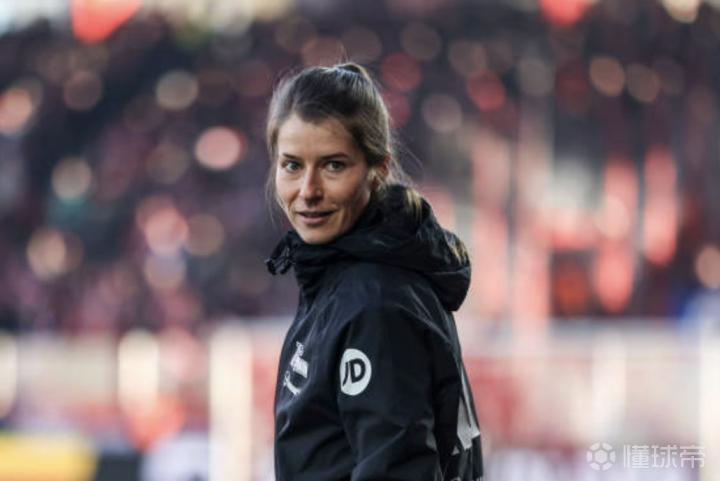  【德甲深度】从更衣室到教练席：埃塔的战术逻辑与执教方法论 体育新闻