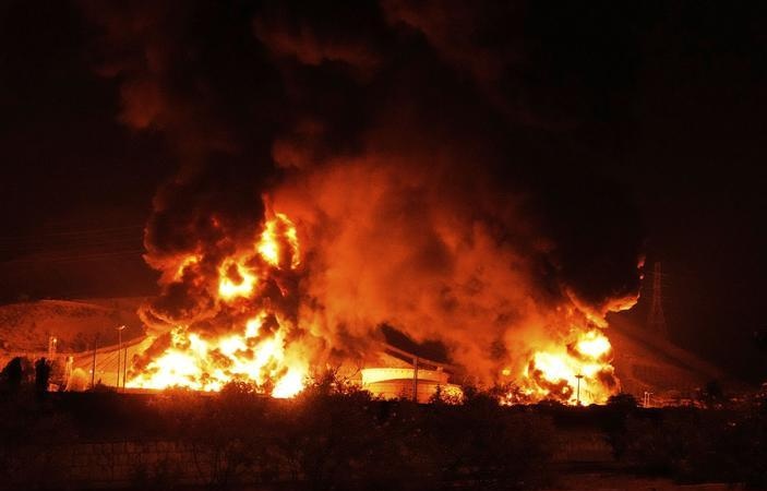  不当保镖的底气：邻居家老大哥的清醒与温暖 新闻