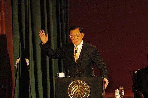  技术视角下的两岸破冰：郑丽文访问的历史坐标与战略意义 新闻