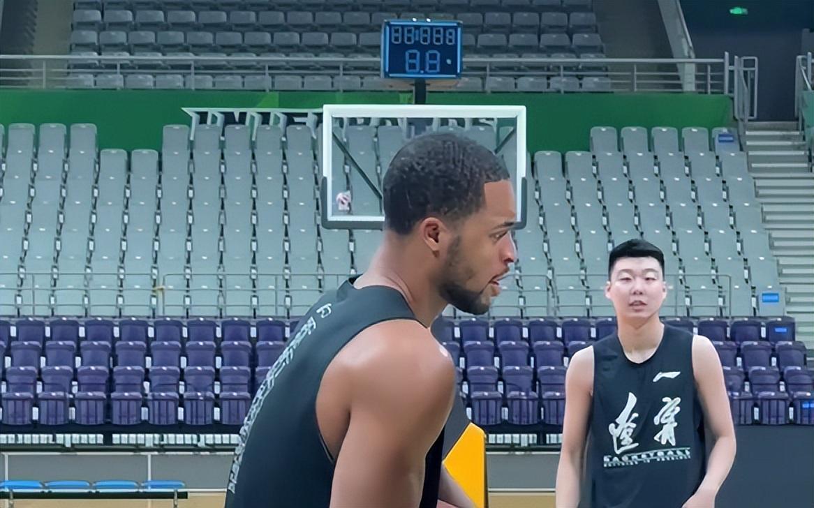  辽篮新援首秀数据解析：莱迪12分钟高效输出背后的技术细节与真实战力评估 体育新闻